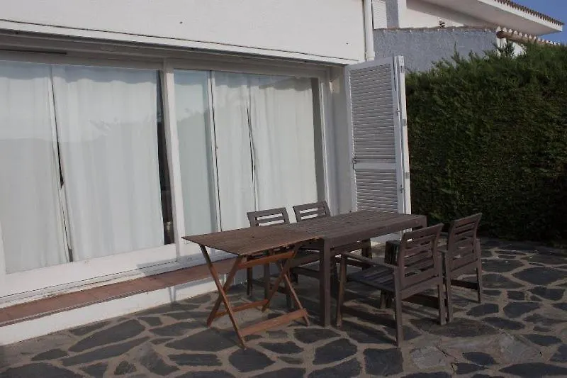Casa Con Encanto Y Jardin Amplio En Cadaques Villa Spain