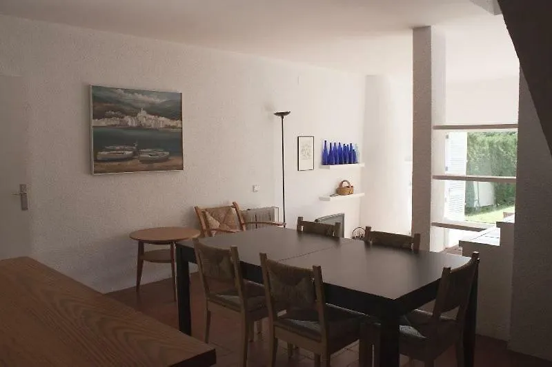 Casa Con Encanto Y Jardin Amplio En Cadaques Villa