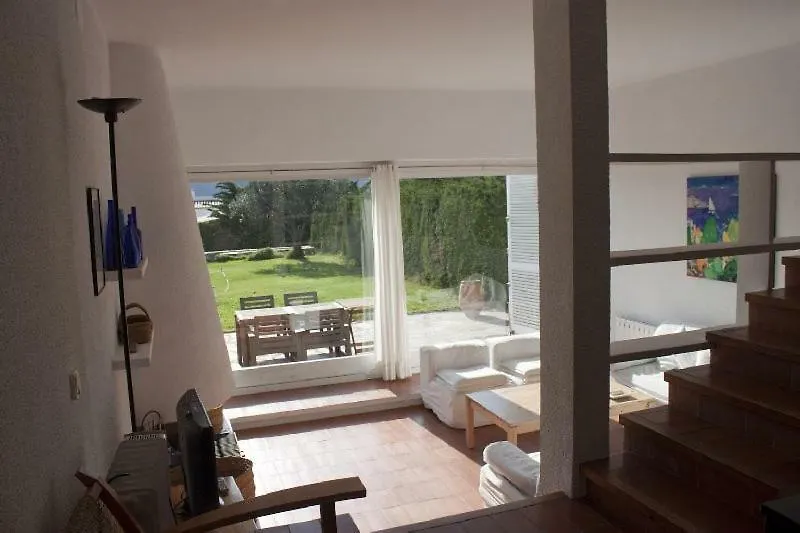 Holiday home Casa Con Encanto Y Jardin Amplio En Cadaques Villa